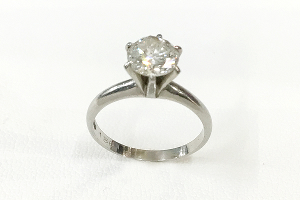 1カラット婚約指輪ダイヤモンド1カラットリフォーム