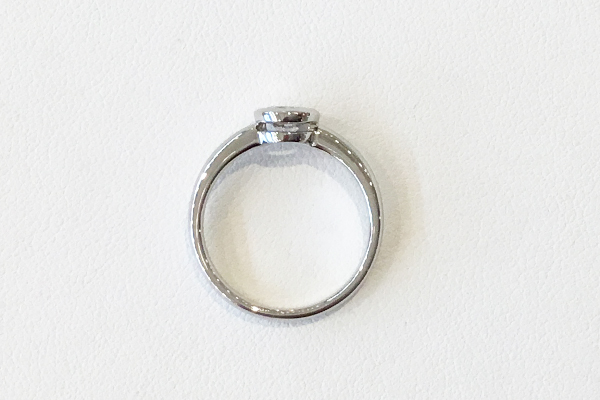 ダイヤモンド婚約指輪のリフォーム