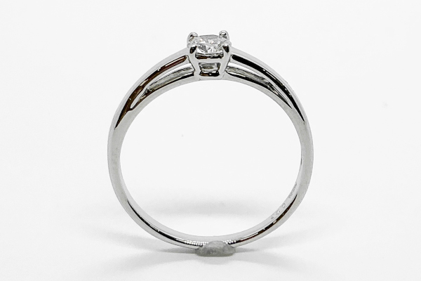 お母様のダイヤモンドを婚約指輪にリメイク