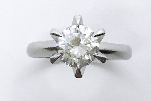 リフォーム前の1㌌ダイヤモンドの指環