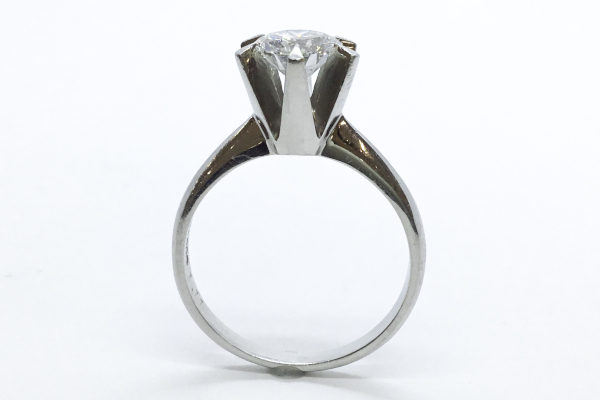 リフォーム前の1㌌ダイヤモンドの指環