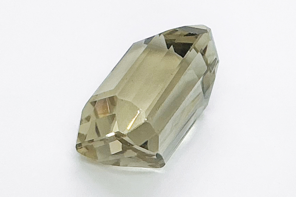 お祖父さまから譲られた宝石