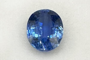 カイヤナイトルース