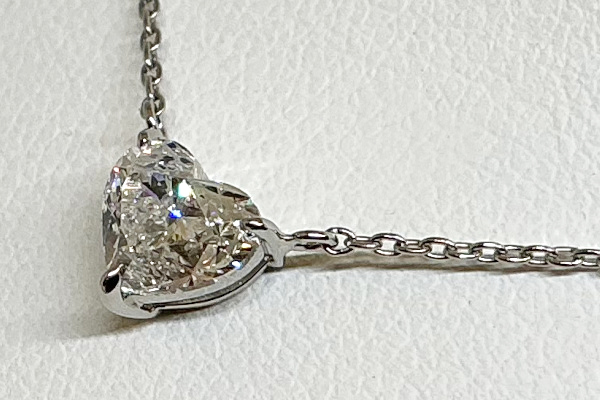 出来上がり後のハートシェイプダイヤモンドネックレス