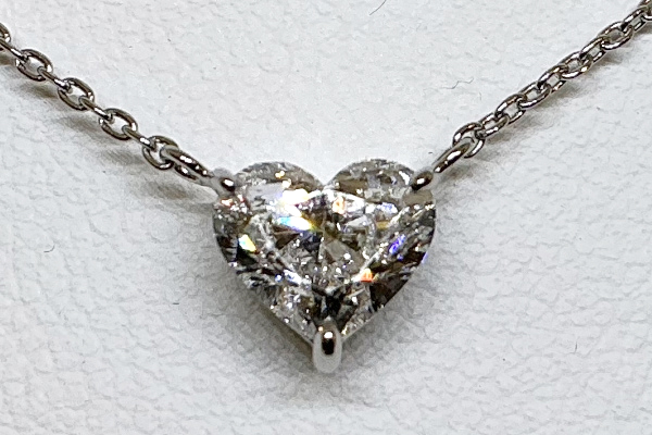 出来上がり後のハートシェイプダイヤモンドネックレス
