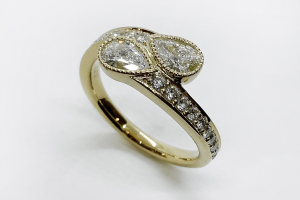 お母様愛用のメガネのダイヤで、作った指環