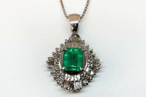 リメイク前のエメラルドTOP