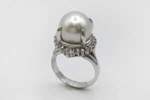 真珠リングビフォー