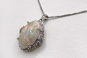 リフォーム後オパールネックレス