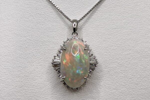 リフォーム後オパールネックレス