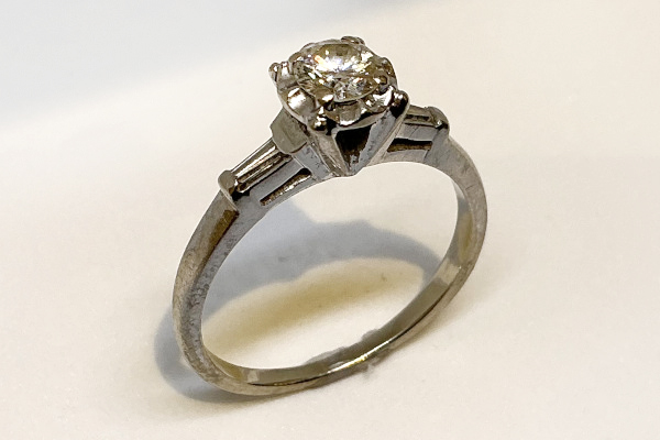 リフォーム前の立爪リング