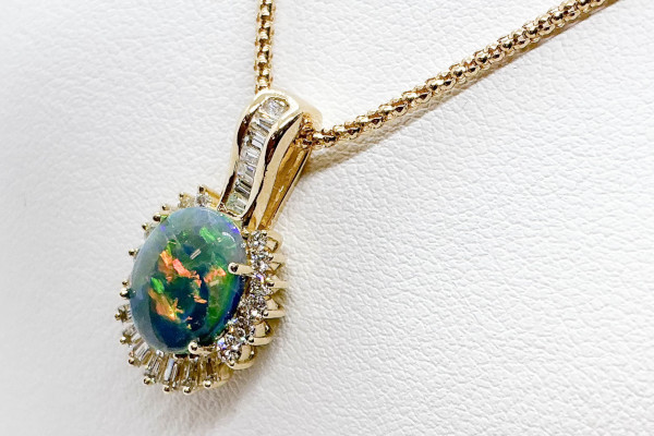 ブラックオパールペンダントネックレス