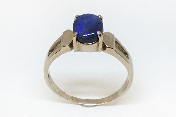 リメイク前のブラックオパールR